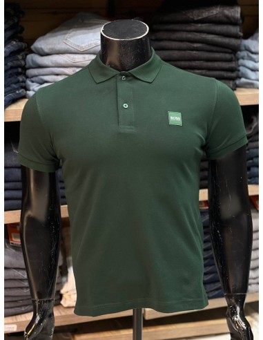 BOSS - Pull original en coton vert avec col polo demi-manches, un must-have !